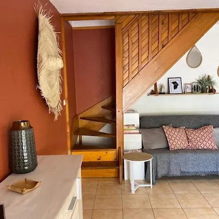Belle Climatisee Avec 2 Chambres, Terrasse En Angle, Parking Privatif Dans Securisee Piscine Commune 800 M De La Lrcs151 아파트
