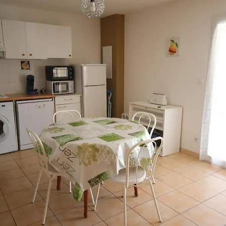 Belle Climatisee Avec 2 Chambres, Terrasse En Angle, Parking Privatif Dans Securisee Piscine Commune 800 M De La Lrcs151 * 포르티하뉴