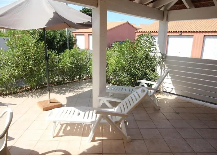 Apartament Belle Climatisee Avec 2 Chambres, Terrasse En Angle, Parking Privatif Dans Securisee Piscine Commune 800 M De La Lrcs151